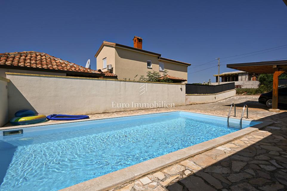 Istra, Vižinada – Samostoječa hiša z bazenom