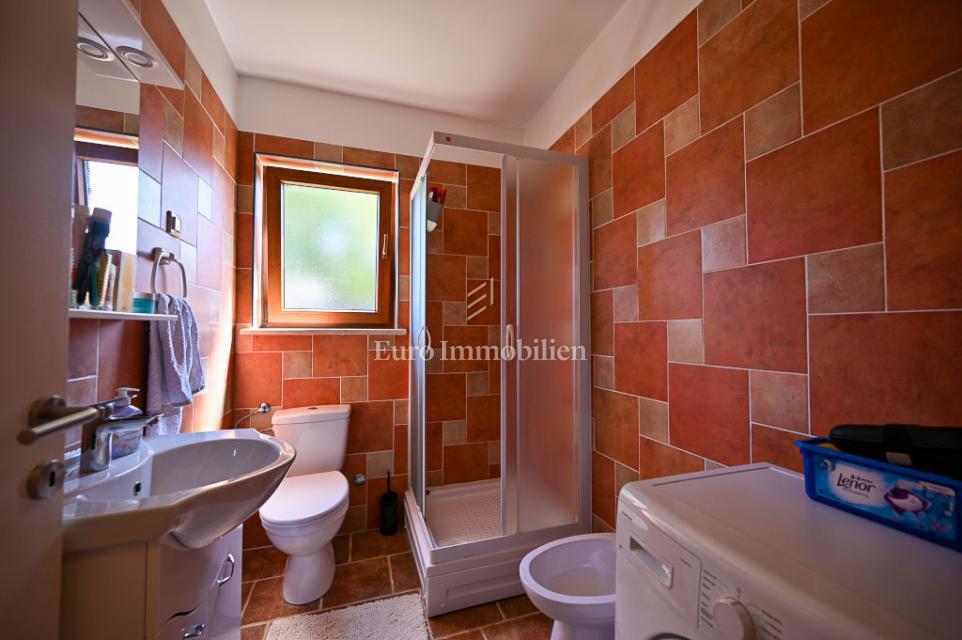 Istra, Vižinada – Samostoječa hiša z bazenom