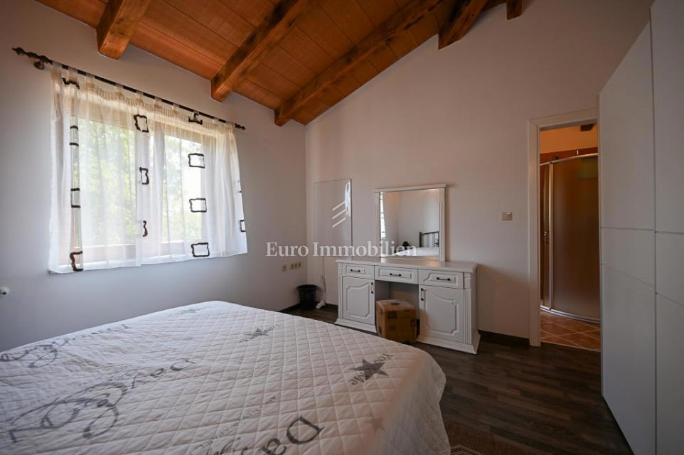 Istra, Vižinada – Samostoječa hiša z bazenom