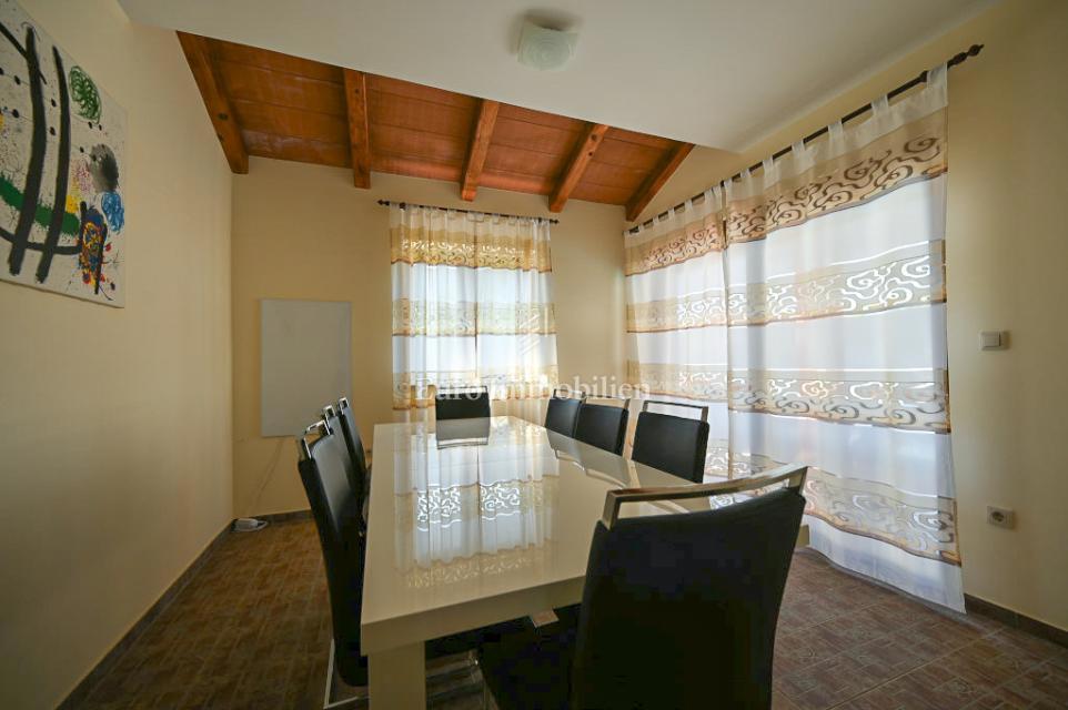 Istra, Vižinada – Samostoječa hiša z bazenom