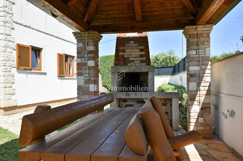 Istra, Vižinada – Samostoječa hiša z bazenom