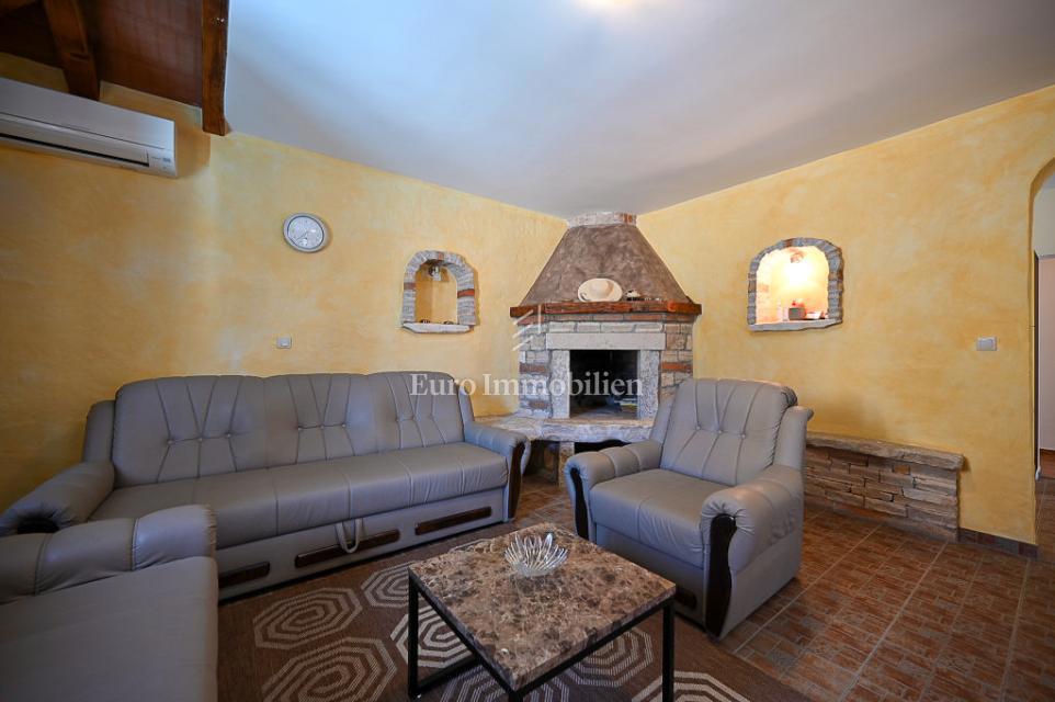 Istra, Vižinada – Samostoječa hiša z bazenom