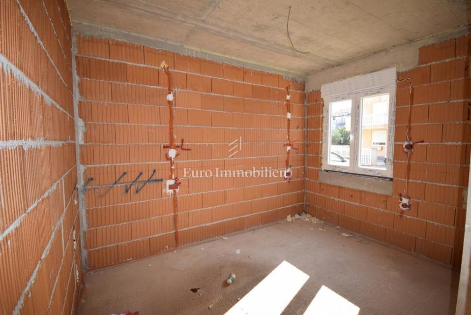 Vodice – Apartma SJ1 v pritličju blizu plaže