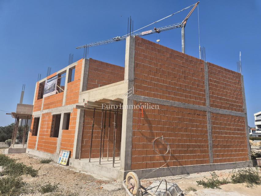 Vodice, Stanovanje S5 v novogradnji z razgledom na morje