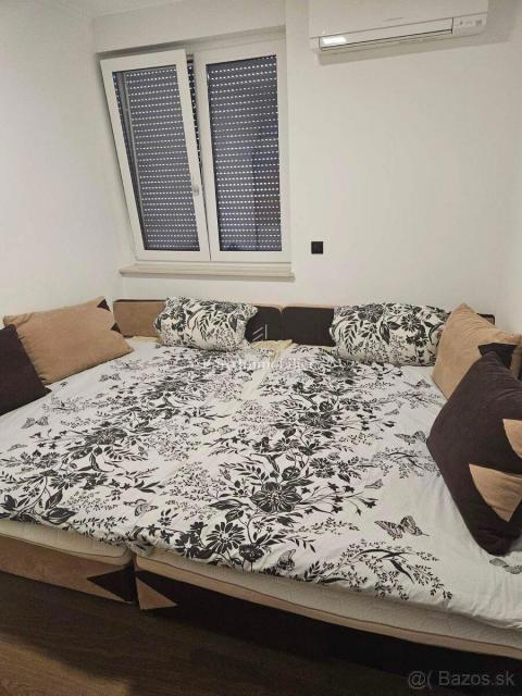 Dvosobno stanovanje s teraso in vrtom, Dramalj