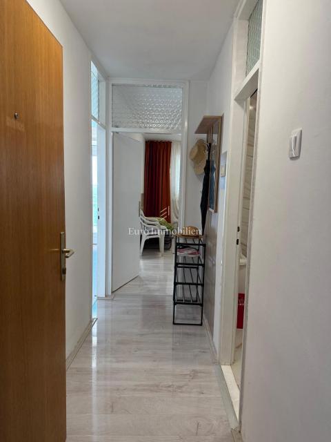 Senj, Stanovanje blizu morja in centra z razgledom