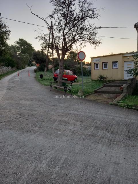 Zazidljivo zemljišče 80 m od morja, otok Molat