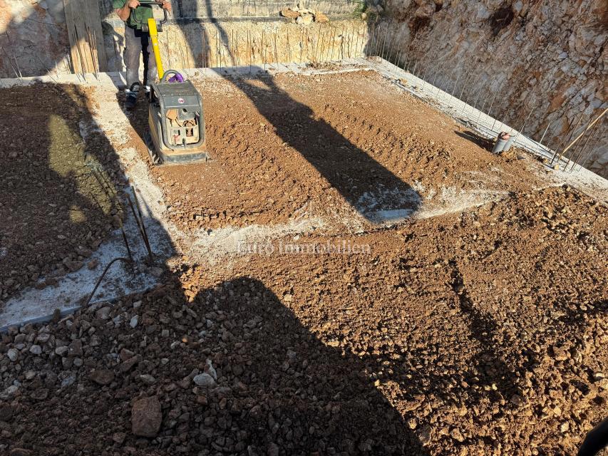 Zazidljivo zemljišče 80 m od morja, otok Molat