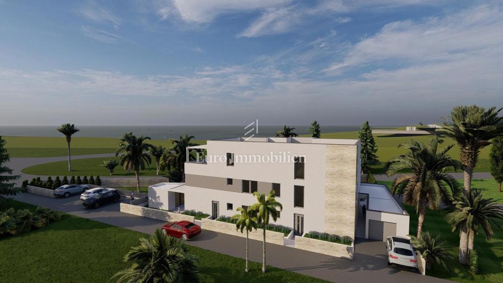 Prostorno stanovanje v novogradnji blizu morja