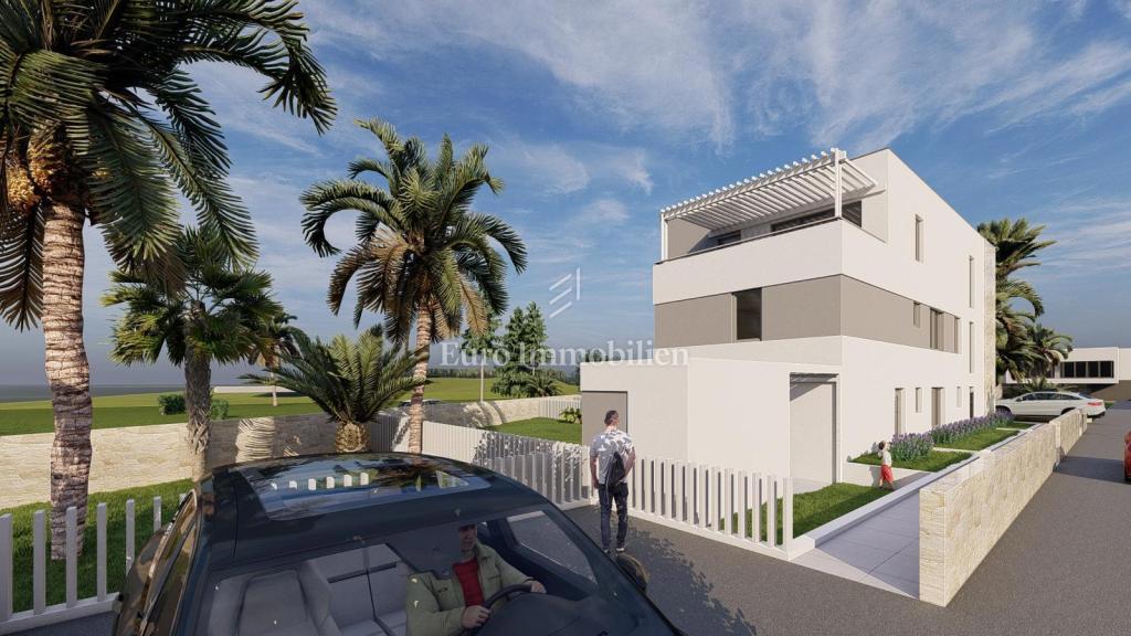 Prostorno stanovanje v novogradnji blizu morja