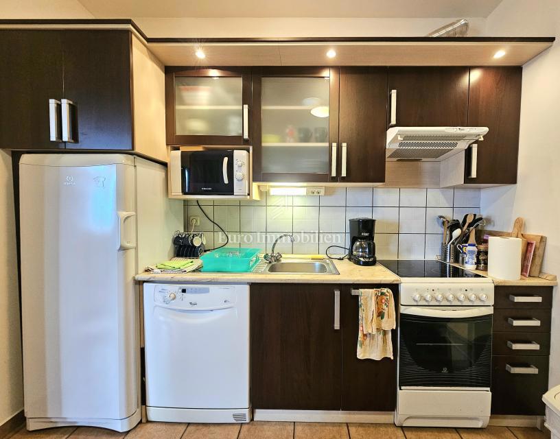 Enosobni apartma v 2. nadstropju s pogledom na morje