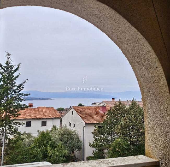 Enosobni apartma v 2. nadstropju s pogledom na morje