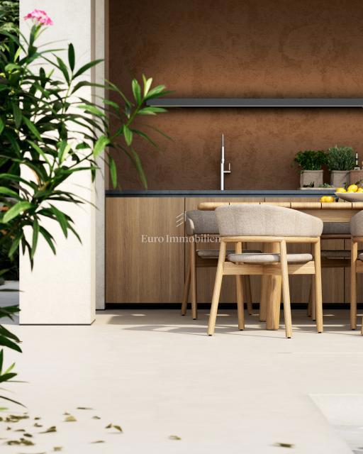 Luksuzna vila z infinity bazenom v okolici Labina