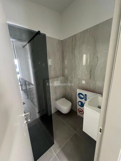 Novogradnja hiša z velikim vrtom – Šimuni, Pag