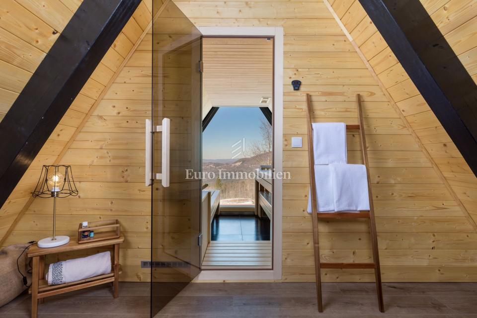 Ravna Gora Kupjak, hiša z bazenom in wellnessom