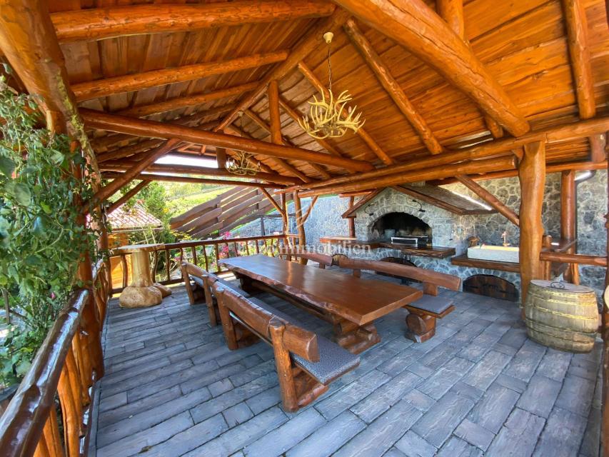 Ravna Gora Kupjak, hiša z bazenom in wellnessom