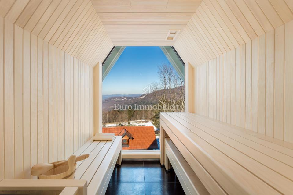 Ravna Gora Kupjak, hiša z bazenom in wellnessom