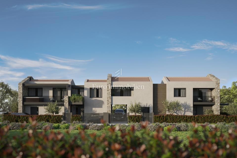 Istra – zazidljivo zemljišče z razgledom na morje in dovoljenjem