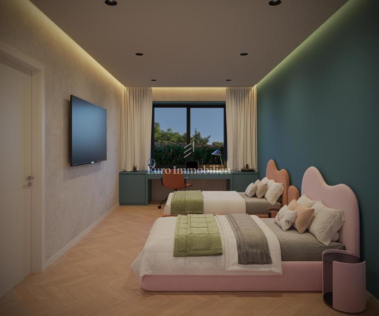 Istra – zazidljivo zemljišče z razgledom na morje in dovoljenjem