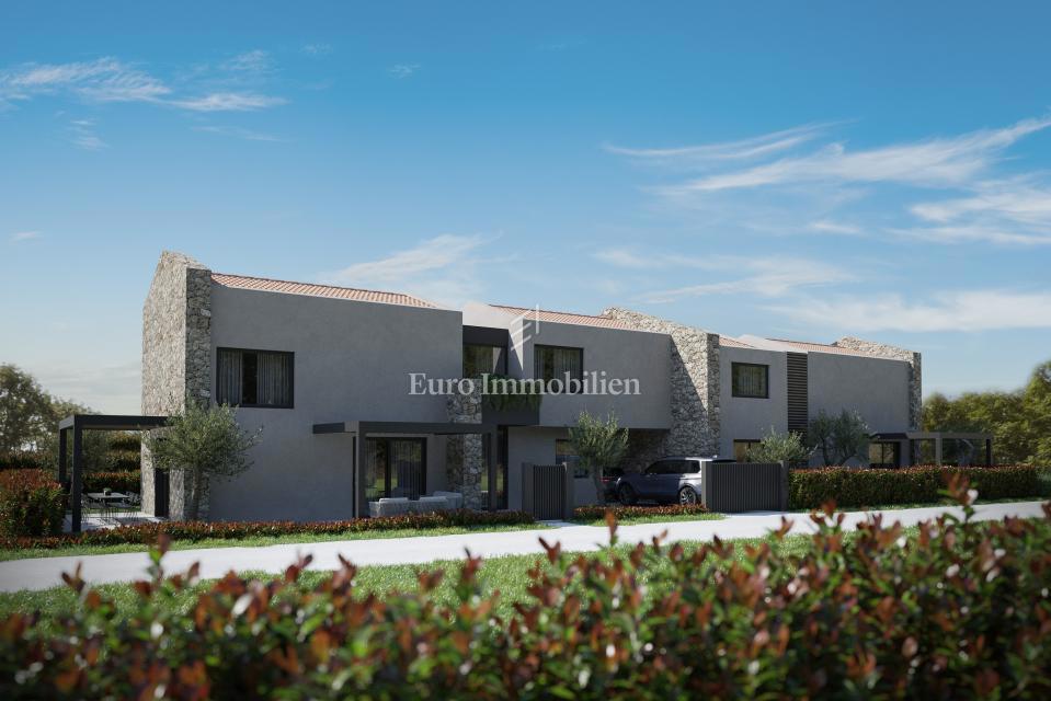 Istra – zazidljivo zemljišče z razgledom na morje in dovoljenjem