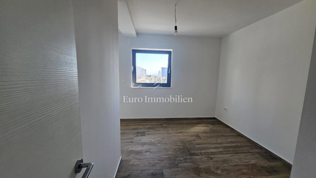 Čudovito stanovanje s pogledom na morje