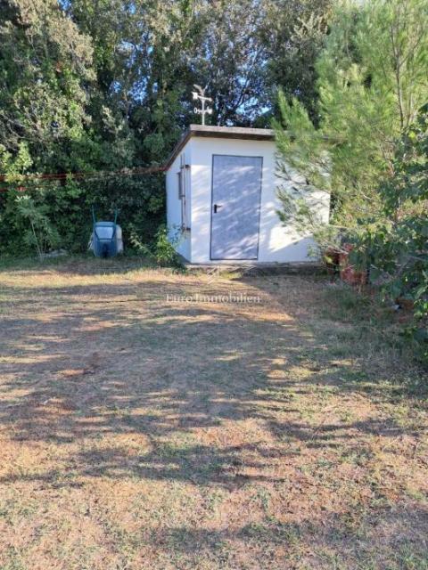 Ždrelac - hiša z vrtom na mirni lokaciji