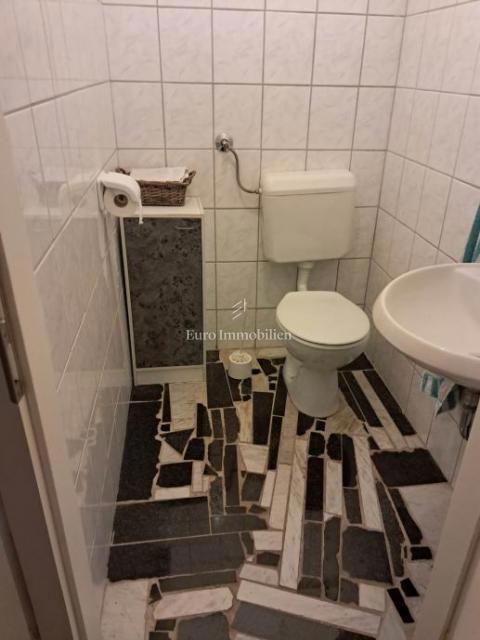 Ždrelac - hiša z vrtom na mirni lokaciji