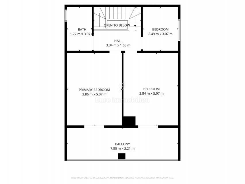 Prostorna hiša s 3 enotami, Ližnjan