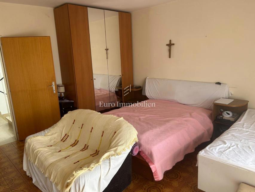 Crikvenica, hiša s 5 enotami in odprtim pogledom na morje