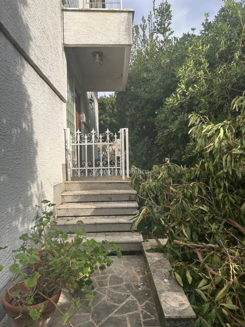 Crikvenica, hiša s 5 enotami in odprtim pogledom na morje