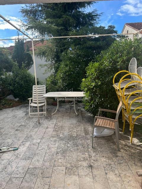 Crikvenica, hiša s 5 enotami in odprtim pogledom na morje