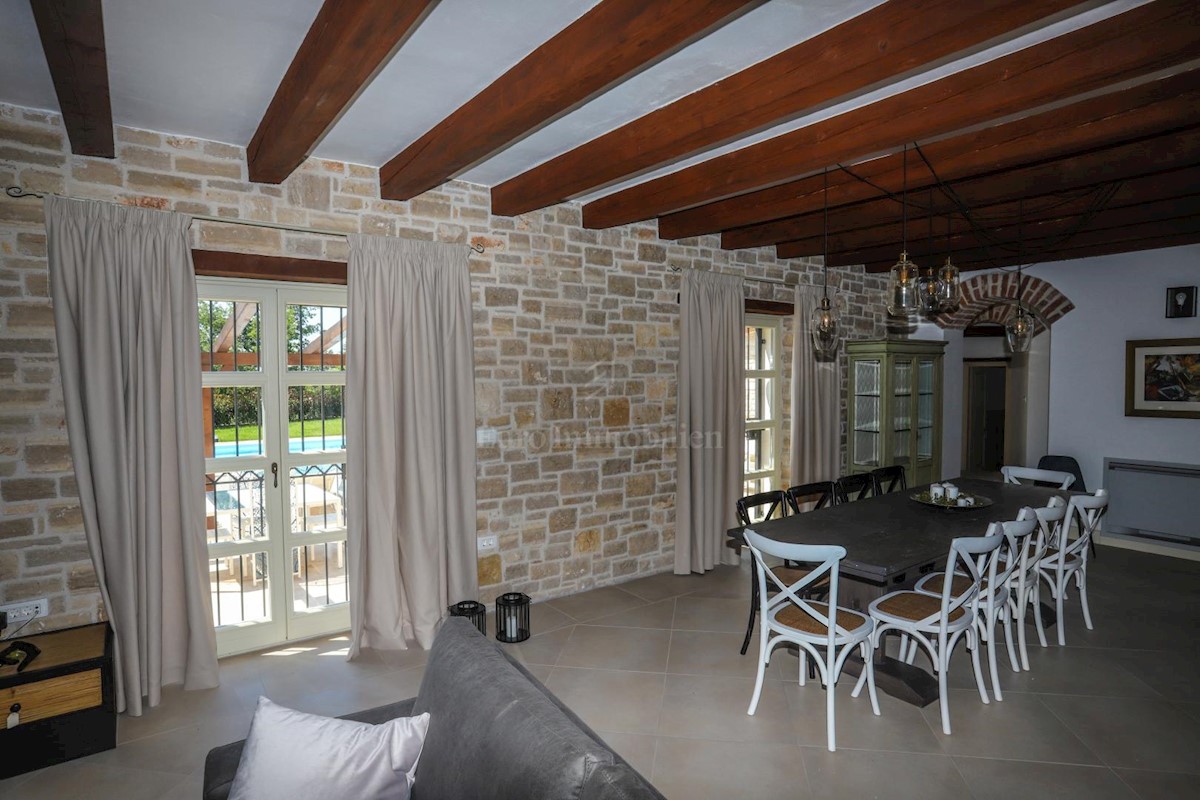 OKOLICA TINJANA!!! Velika samostojeća villa sa 4 spavaće sobe, idealna za iznajmljivanje