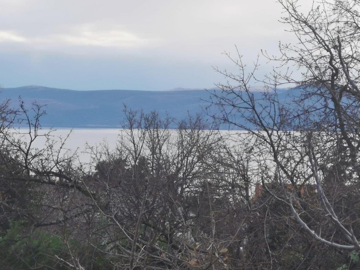 Zemljišče 684m2 s pogledom na morje
