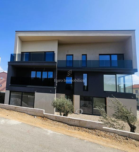 Apartma v novi stavbi blizu morja - mesto Krk