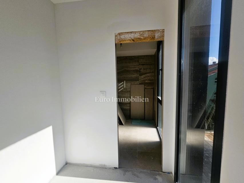 Apartma v novi stavbi blizu morja - mesto Krk