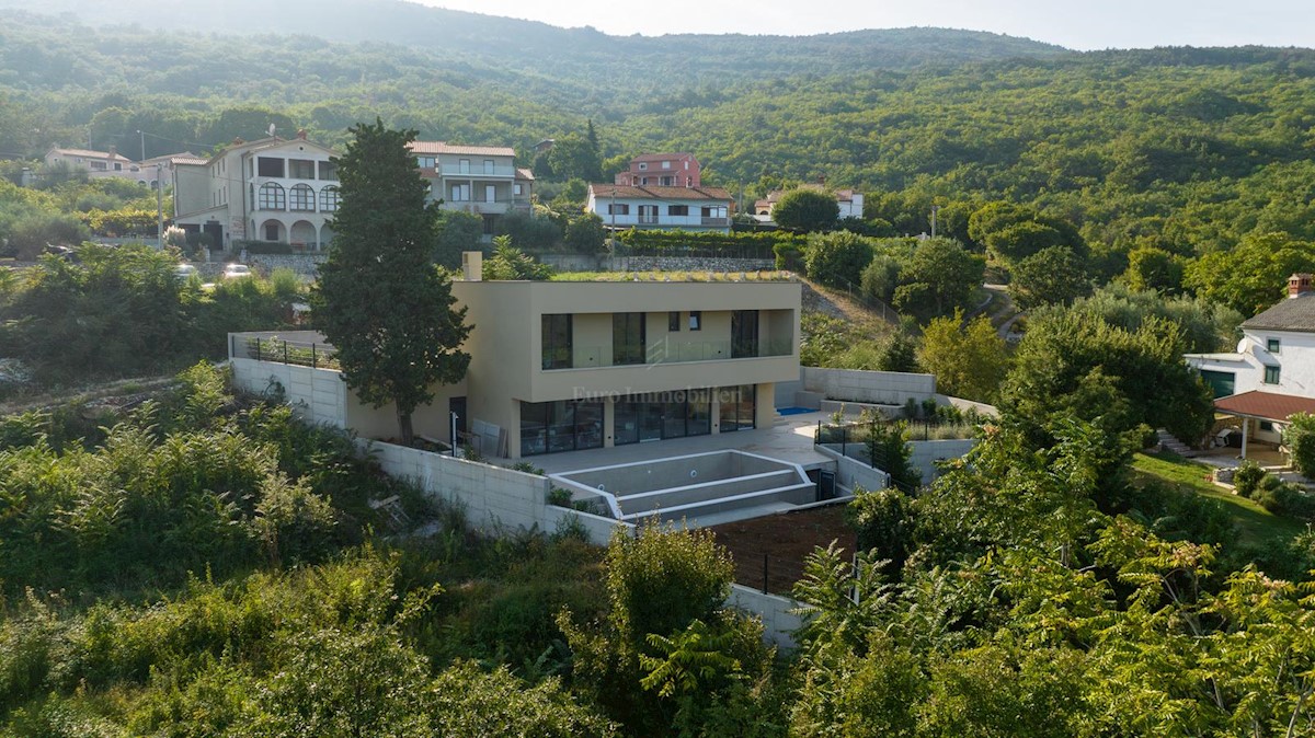 Luksuzna vila s fantastičnim pogledom na morje - okolica Labina