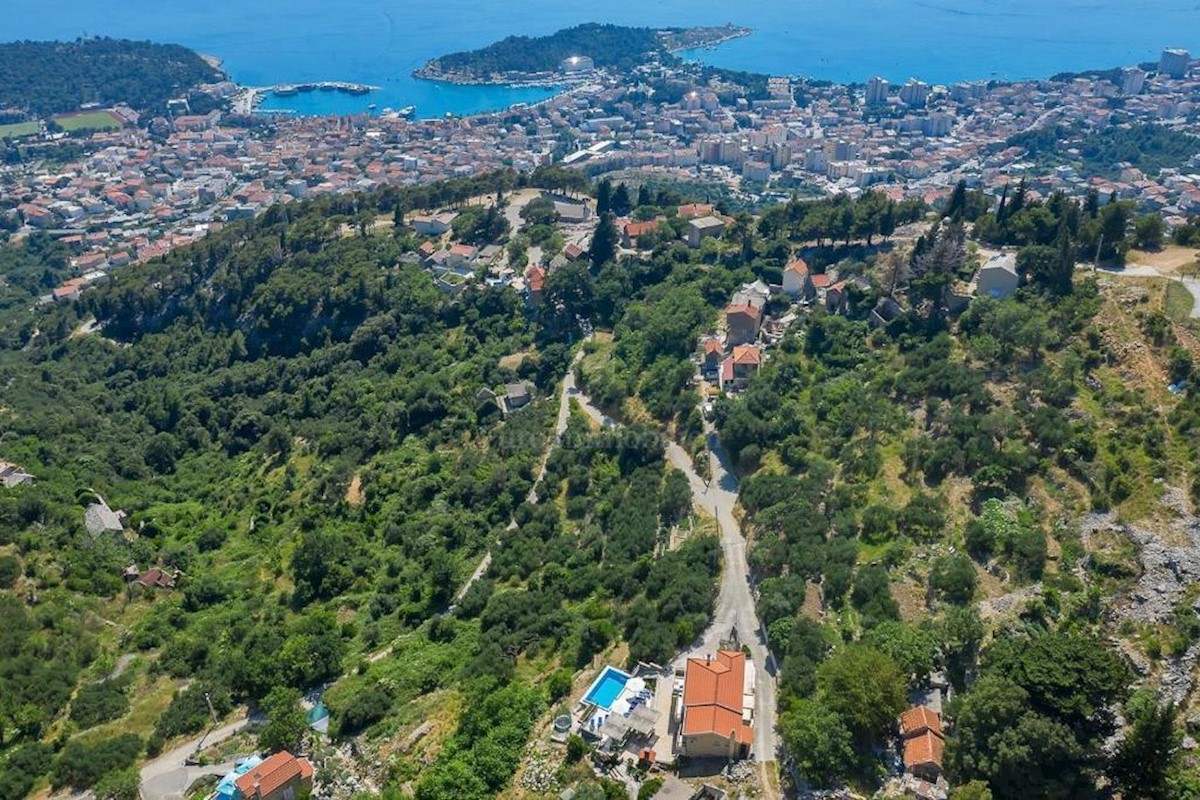 Vila z bazenom in panoramskim pogledom na morje