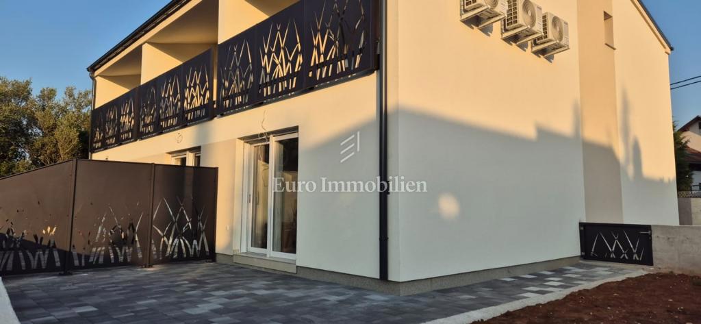 Novogradnja otok Pašman - apartmaji v stanovanjskem objektu