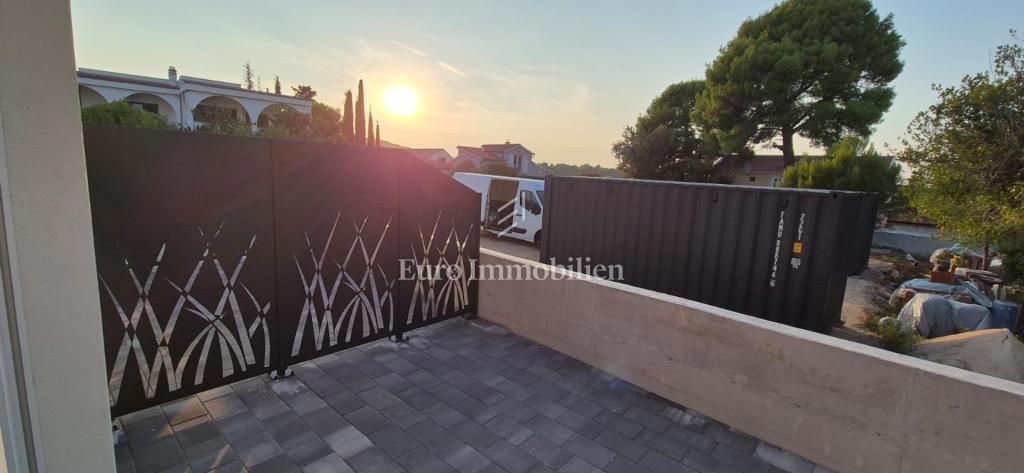 Novogradnja otok Pašman - apartmaji v stanovanjskem objektu