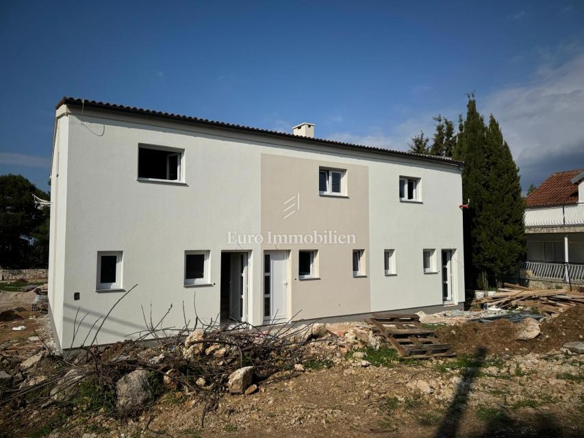 Novogradnja otok Pašman - apartmaji v stanovanjskem objektu
