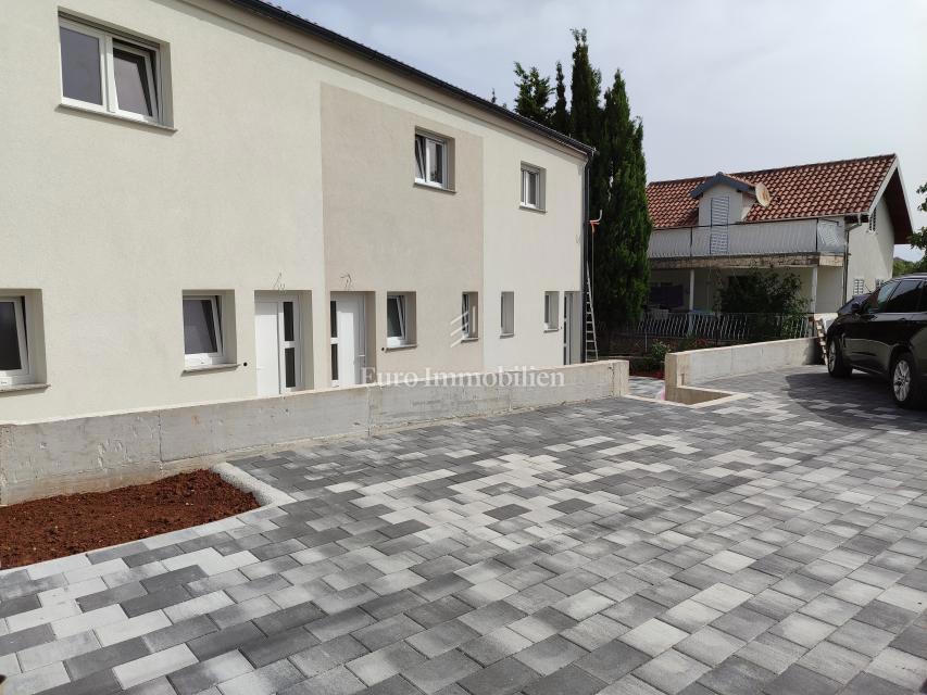 Novogradnja otok Pašman - apartmaji v stanovanjskem objektu