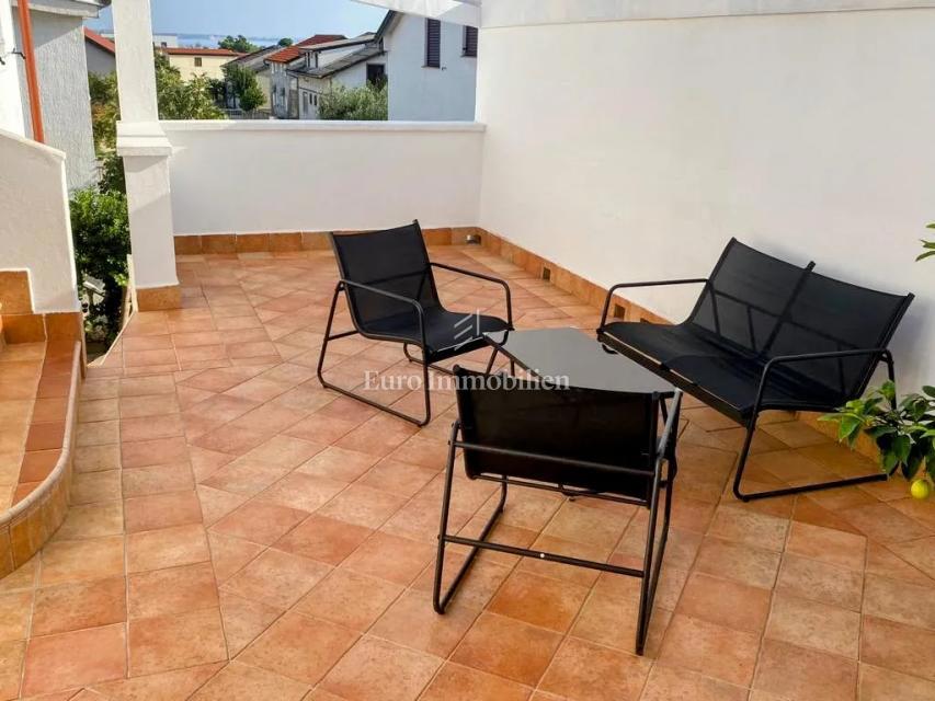Hiša s pogledom na morje in 4 apartmaji