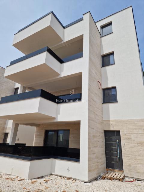 Vir - novozgrajeni apartmaji 200 m od morja