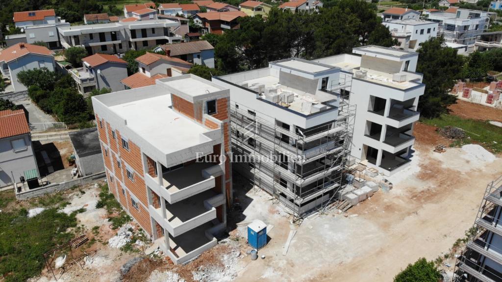 Vir - novozgrajeni apartmaji 200 m od morja