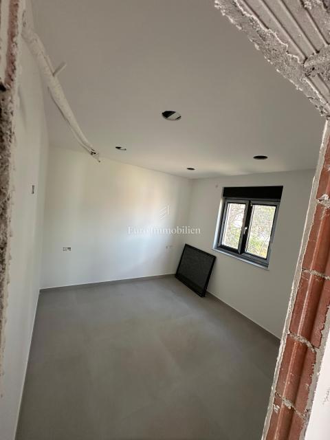 Vir - novozgrajeni apartmaji 200 m od morja