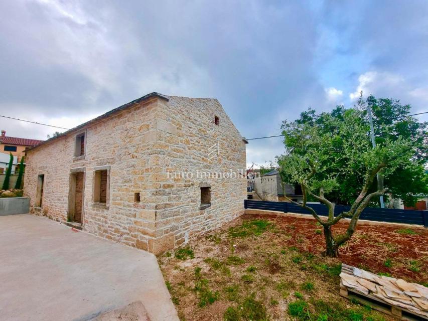 Čudovita posest v osrednji Istri