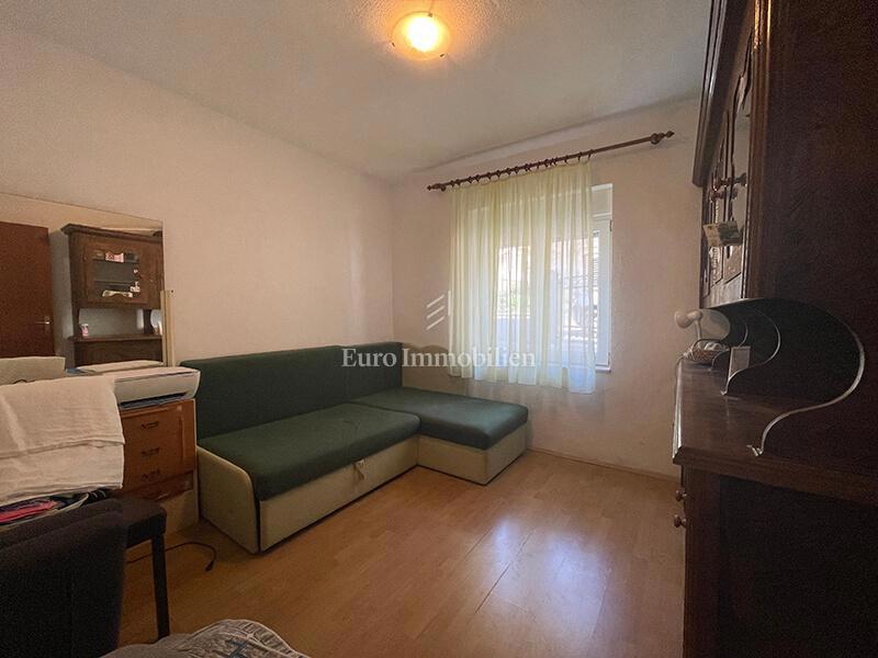 Podaca - apartmajska hiša v bližini plaže