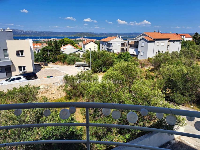 Murter - apartma s pogledom na morje