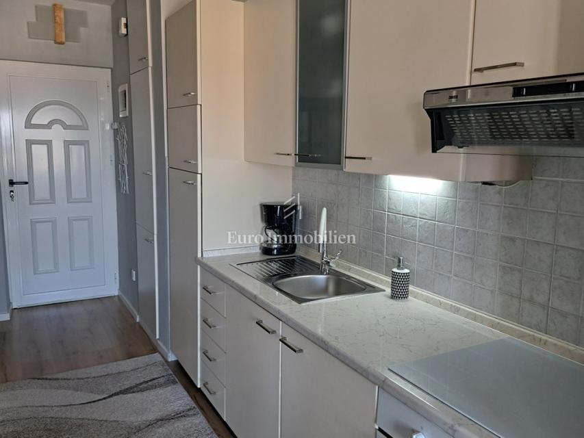 Murter - apartma s pogledom na morje