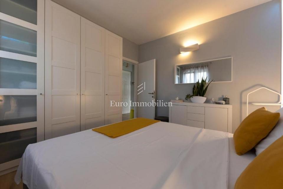 Murter - apartma s pogledom na morje